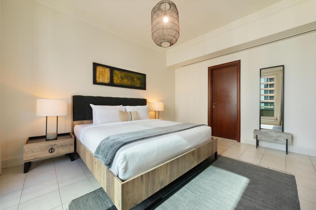Maison Privee - Stunning Waterfront Apt With Marina View Nxt To Beach Dubaj Kültér fotó